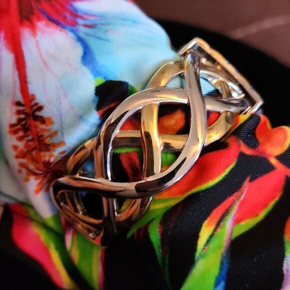 Easy Reader Quartz Watch 2 Tone Metal Cuff - Picture 2 of 4